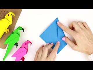 Оригами_ПОПУГАЙ_из_бумаги_Оригами_Птичка_Origami_Paper_Parrot[].mp4