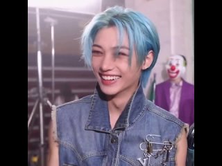felix’s habit of squinting one eye when laughing