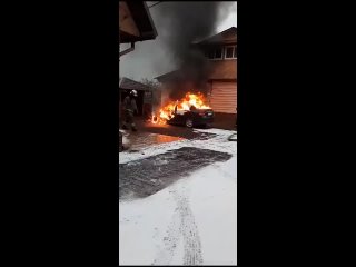 Утром в Новой Константиновке сгорел автомобиль Nissan.