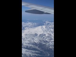 Летим над Эльбрусом
