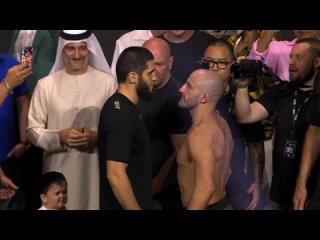 🏆 Ислам Махачев 🆚 Александр Волкановски - Битва взглядов перед UFC 294