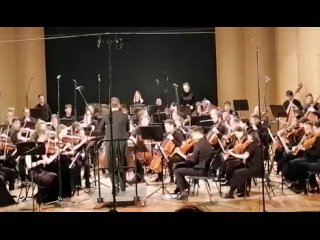 Стрижакова Варвара в Симфоническом оркестре отжигает на большом барабане!