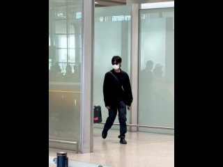 Chen Kun  Beijing airport v3