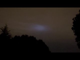 2 video -UFOs in the world - OVNI avistado hoje s 3h18 31_05_2021 na  Fran