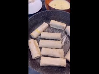 Рецепт рулетиков с сыром в лаваше