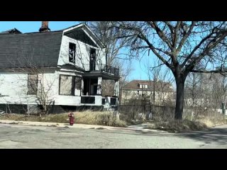 DETROIT MICHIGAN HOODS _ THE MOST ABANDONED CITY IN AMERICA