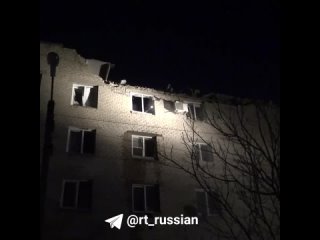 Спасатели достали из-под завалов дома в Докучаевске тела двоих погибших — пожилой пары. Ранее ВСУ нанесли удар по жилым районам