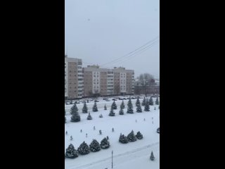 Делимся фотографиями снега в Строителе❄️

Сегодня с 6:30 утра на дороги Белгородской области вышло 740 единиц коммунальной техни