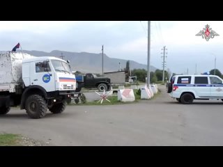 Военнослужащие российского миротворческого контингента доставили в Степанакерт 12 тонн гуманитарного груза