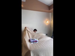 Залез под одеяло