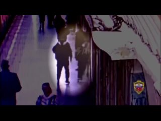 В московском метро пьяный мужчина с ножом напал на подростка