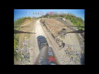 Подборка с поражением 13 единиц техники с помощью высокоточного FPV дрона-камикадзе “ВТ-40“.