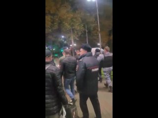 В Новороссийске полицейские отговорили мужчину от необдуманного поступка Сегодня обеспокоенные жители города-героя сообщили в