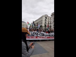 ️🇪🇸🇵🇸Hoy, Madrid, Puerta del Sol. Concentración en apollo al pueblo palestino