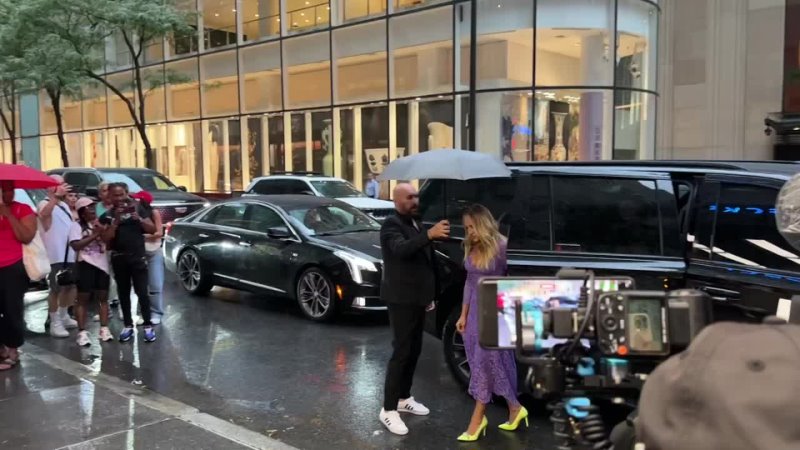 SJP Dove Cameron Pamela Anderson Alexandra Daddario Winnie Harlow arrive at Daily Front Row