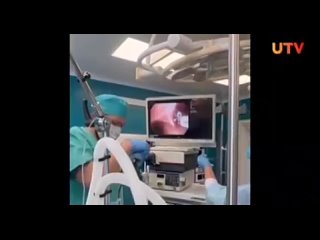 В Уфе школьник во время урока проглотил канцелярскую кнопку: врачи спасли ребенка с помощью эндоскопа за 9 минут

В одной из шко