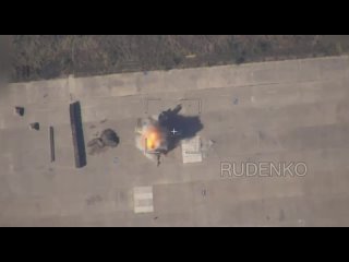 Российский дрон уничтожает Су-25 ВВСУ на аэродроме Долгинцево под Кривым Рогом :