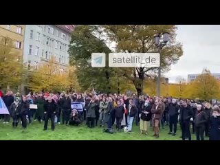 #EXKLUSIV„Antisemitismus der Linksradikalen bekämpfen!“ – Aktion in Berlin