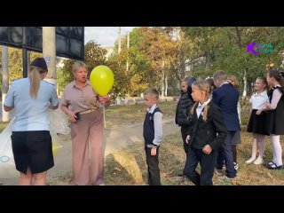 Школьники Керчи призывали водителей соблюдать ПДД