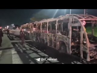 Крупнейшая в Рио-де-Жанейро банда сожгла 35 автобусов и поезд после того, как в ходе полицейского рейда ликвидировали одного из