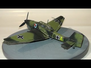 Самолет JU-87B2 STUKA  1⁄72  Звезда