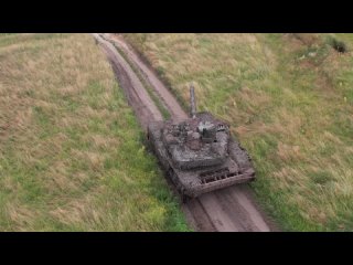 Экипажи танков Т-90М «Прорыв» группировки войск «Запад» продолжают выполнять огневые задачи на Купянском направлении