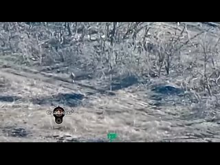 🇷🇺 Кадры ликвидации украинского боевика из засады

На видео наш боец выждал, когда противник подойдет максимально близко, и расс