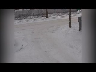 Захватывающее катание полицейского в Башкирии на снегу привлекло внимание, подробности происшествия