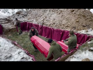 Сегодня в г. Гатчине Ленинградской области состоялось Торжественное захоронение останков жертв фашистских войск
