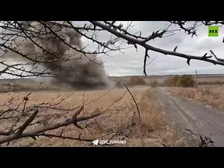 ❗️«Будет серьёзный взрыв»: сапёры ЮВО показали военкору Александру Яремчуку,, как проводят разминирование в одном из районов ЛНР