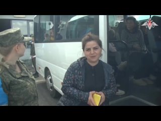Мирные жители Нагорного Карабаха благодарят российских миротворцев за помощь

Российские военнослужащие сопроводили автомобильны