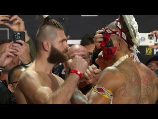 Иржи Прохазка 🆚 Алекс Перейра - Битва взглядов перед UFC 295