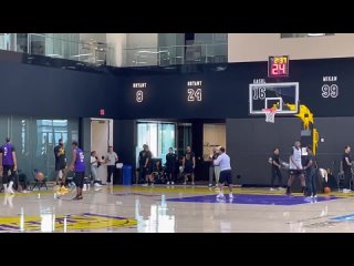 LeBron James and Anthony Davis had a shooting contest after Lakers practice 🔥