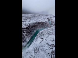 Хребет Сунтар-Хаята и ледник Муус-Хая - две удивительные природные достопримечательности, расположенные в Якутии 😍👍
📸: lexgar