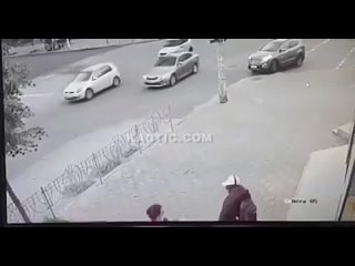 В Москве похититель кошельков получил мгновенную карму