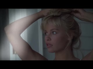 Pamela Anderson Takes us Back in Time ｜ Playmates!