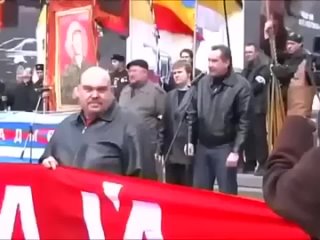 Дмитрий Рогозин зигует на нацистском руцком марше в 2007 году.mp4
