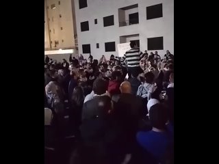 In response to the invitation of Al-Qassam Brigades spokesman Abu Ubaida; Jordanians demonstrate in the vicinity of the occupati