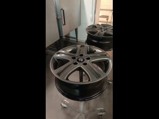 Видео от OLD BENZ GARAGE |покраска дисков в Сосновом Бору