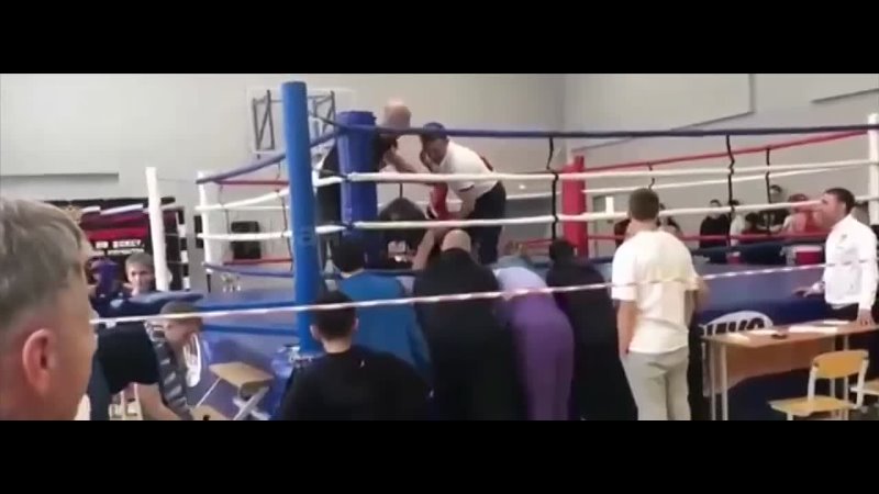 A 14 year old teenager died at a boxing competition after being hit in the liver in the Sverdlovsk