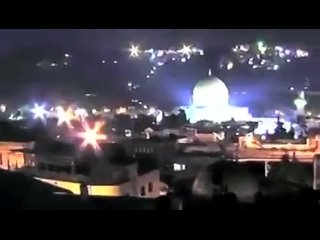 永倉政司 nagakura seiji - January 28, 2011. A UFO descended on a church in Jerusalem, Israel. It appears