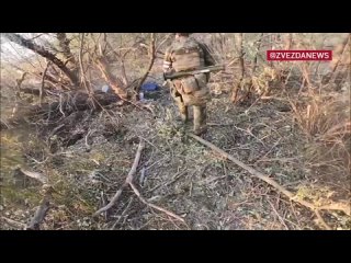 Бойцы ВДВ из Новороссийска показали уникальные кадры боя на опорном пункте