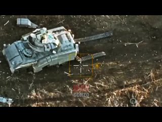 Парни из I АК ВС РФ показывают с дрона три уничтоженнные ими Брэдли.