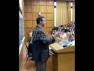 Испуганный патриот Ургант неожиданно возник в аудитории МГИМО, где читал лекцию студентам