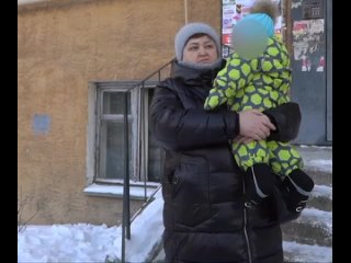 В Екатеринбурге 13-летнюю девочку-маугли изъяли из квартиры на улице Кишеневской