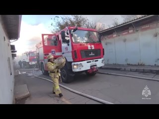 В Луганской Народной Республике огнеборцы МЧС ликвидировали пожар