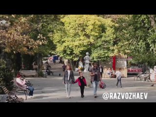 Весной моя команда снимала серию роликов, как Севастополь расцветает. Но и осень в Городе-Герое тоже прекрасна