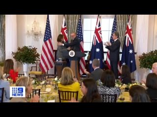 ️Australian Prime Minister Albanese is completely delusional. WTF is he celebrating? He is “coping“ after losing the referendum,