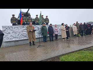 Торжественный церемониал у памятника «Танк Т-34»