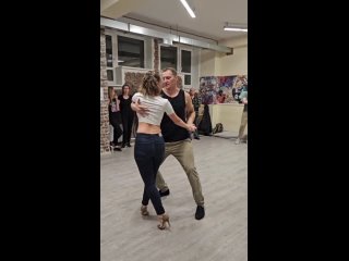 Танец bachata для новичков в Калининском районе Спб